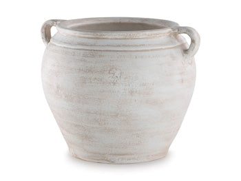 Meadie Vase - AJ's Home Furniture (Macon, GA)